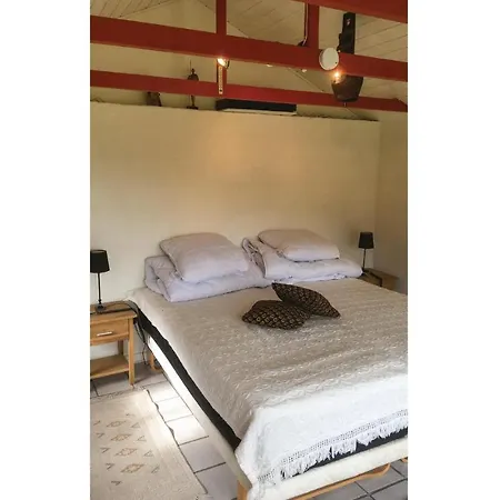 Feriehus Three-bedroom In Orsted *